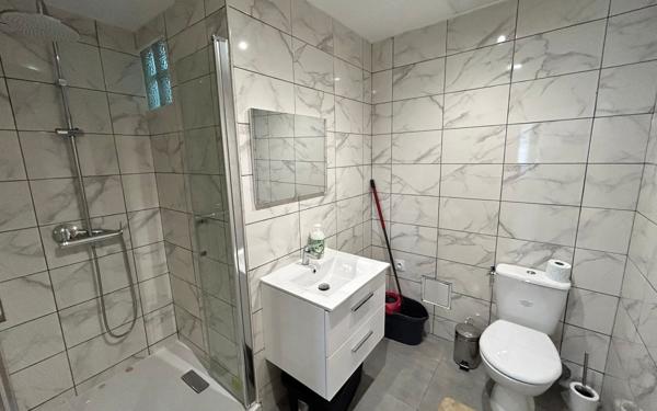 Appartement à louer    1 pièce •  Pessac