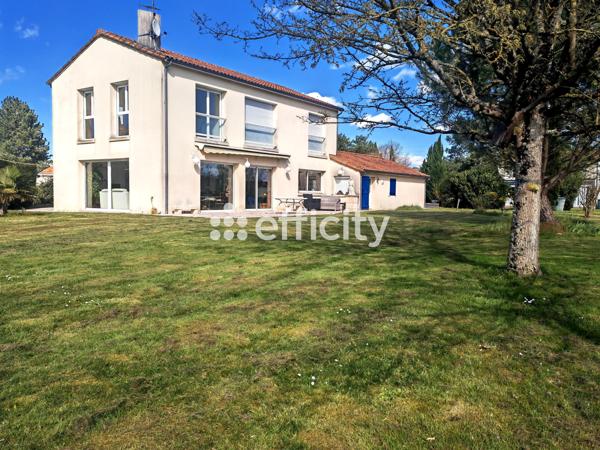 Maison 8 pièces - 198 m²