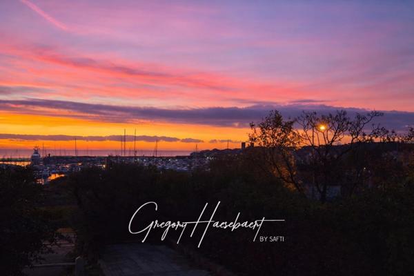 ANTIBES – 3 PIÈCES VUE PORT / MER – PROCHE CENTRE