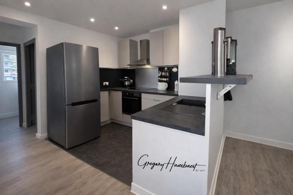 ANTIBES – 3 PIÈCES VUE PORT / MER – PROCHE CENTRE