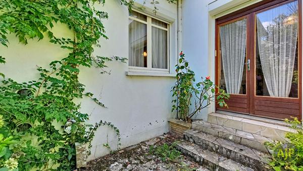 Maison à vendre Libourne - 5 pièces, 96m² avec 3 chambre(s) à 186 000€ - AJP Immobilier Libourne