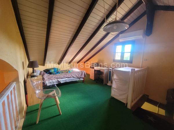MAISON T4 avec mezzanine avec terrain de 1043m2