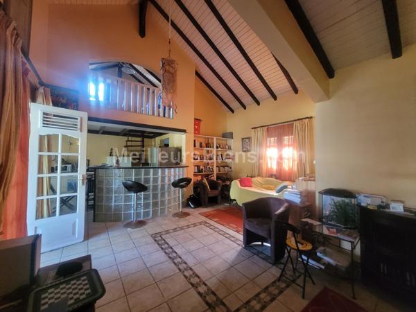 MAISON T4 avec mezzanine avec terrain de 1043m2