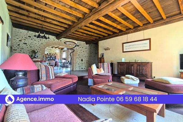 À vendre - Maison traditionnelle, 5 pièces située à Espoey (64420)