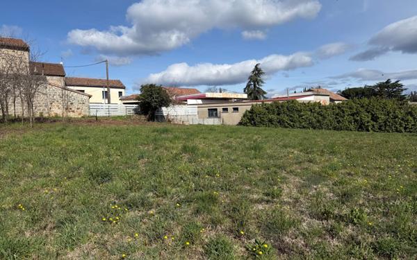 Terrain à vendre    Lablachère