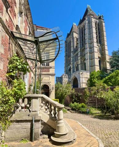 Maison de Maître :10 pièce(s) 288 m2 - Terrain 959m²