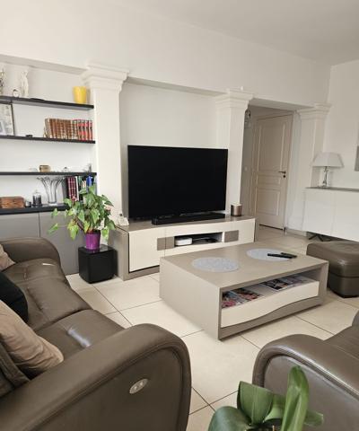 Maison mitoyenne dans petite résidence sécurisée