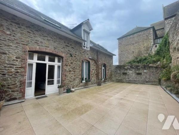 Maison de Ville et Local commercial 