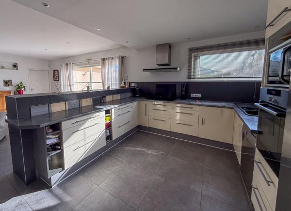 Magnifique maison tout équipée de 175m2