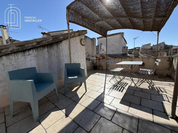Charmante maison de ville rénovée avec terrasse 237 000 €