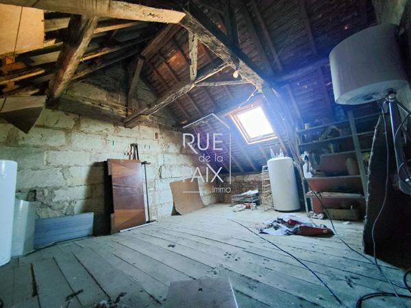 86140 LENCLOITRE EXCLUSIVITE- Maison de bourg 70m²