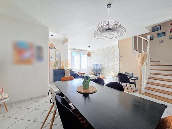 Vente Maison90 m² - 4 Pièces - ARMENTIERES (59280)