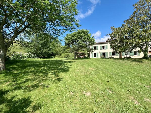 A VENDRE MAISON + TERRAIN AVEC BELLE VUE