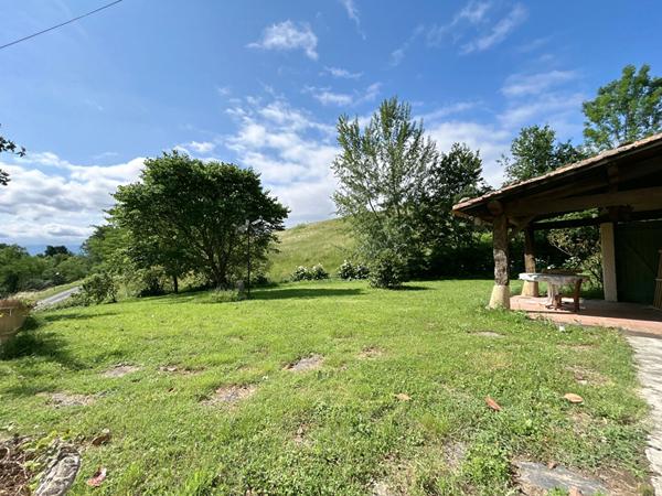 A VENDRE MAISON + TERRAIN AVEC BELLE VUE