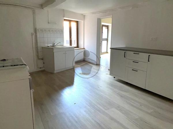 Location Appartement 3 pièces 76 m2 à Baume-les-Dames