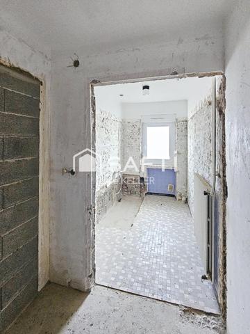 Maison à fort potentiel à Lachambre – 136 m² sur 5,90 ares