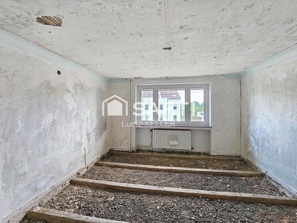 Maison à fort potentiel à Lachambre – 136 m² sur 5,90 ares
