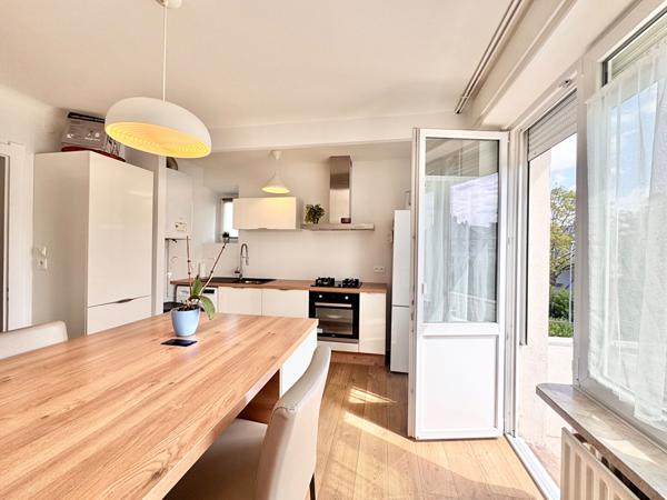 Lumineux T3 rénové et climatisé avec son balcon au coeur de Thionville