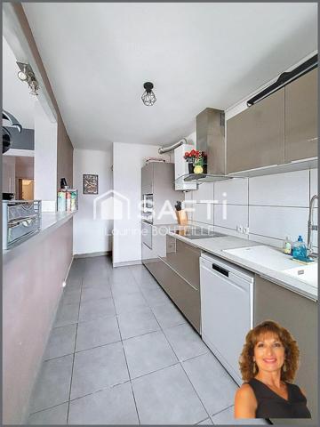 Appartement T4, centre ville, balcon, parking