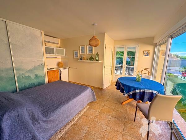 Pélissanne - Villa 140 m², terrain paysager de 1 000 m² et suite indépendante