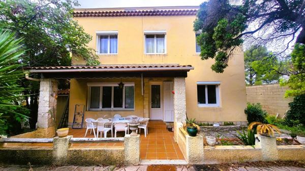 Montolivet, Villa 120 m² sur terrain 550 m² avec pscine  entièrement rénovée