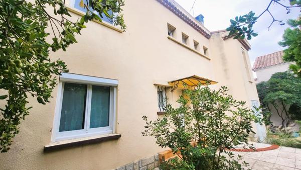 Montolivet, Villa 120 m² sur terrain 550 m² avec pscine  entièrement rénovée