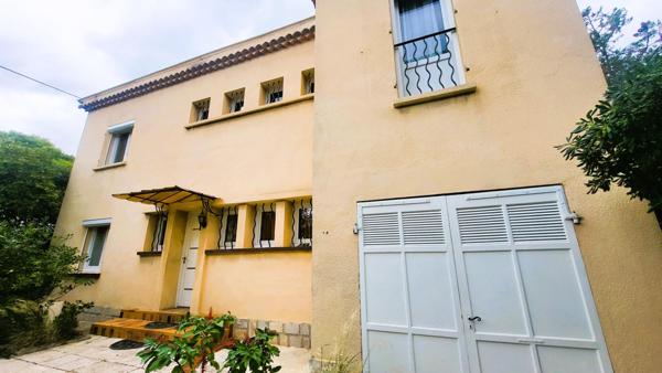 Montolivet, Villa 120 m² sur terrain 550 m² avec pscine  entièrement rénovée