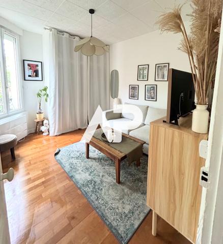 Studio meublé à Enghien-les Bains Loyer 740 €/mois charges comprises **  - Référence  1666