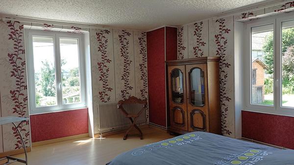 Maison Corre 7 pièce(s) 181 m2, dépendances, jardin