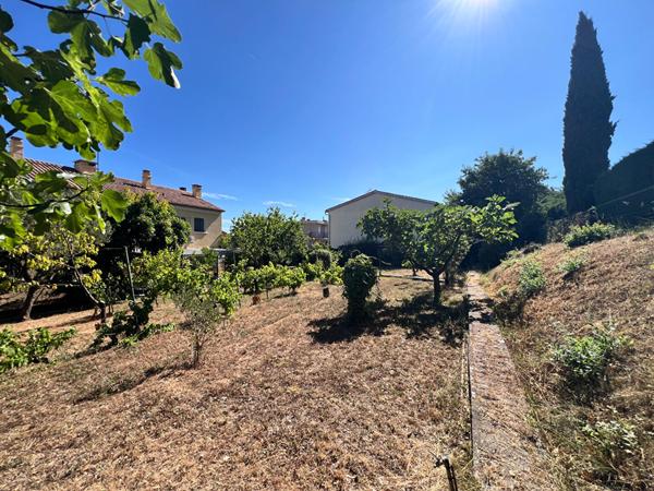 LE PRADET - Maison de type 4 de 97m² - Terrain piscinable de 439m2 - 2 parkings