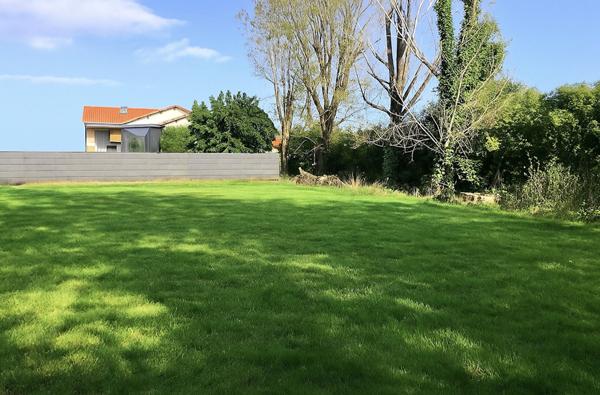 Terrain L Herbergement centre