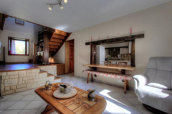 Maison de village Saint-Jeoire-Prieuré 76 m2 avec jardin et garage