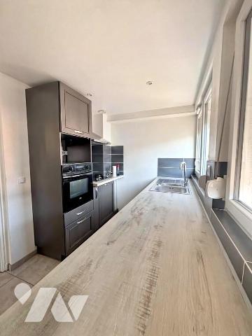 Appartement T3 sur Calais Nord 1er étage sans travaux 