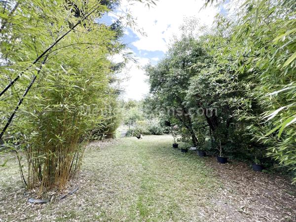 Maison plain-pied 60 m2, terrain 644 m2