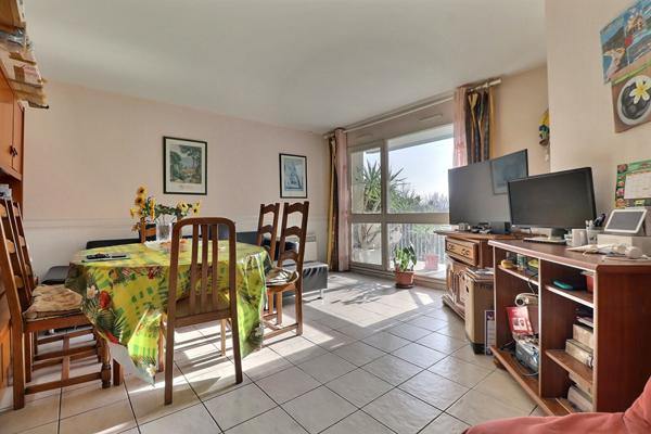 URGENT PIED DE LA GARE 4 pièce(s) 83 m2 + Balcon+ Cellier