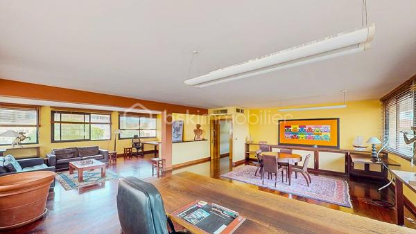 Bureau de 262 m²