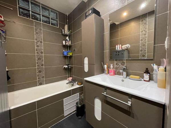 Appartement 4 pièces 74.3 m2