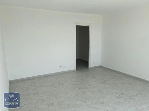 Appartement à louer 3 pièces 69.7m² Oyonnax (01100)