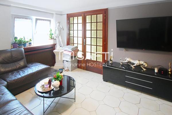 Grand garage 2 voitures de 67m2!