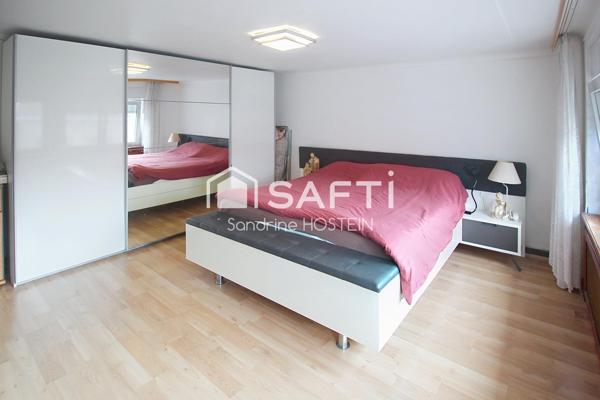Grand garage 2 voitures de 67m2!