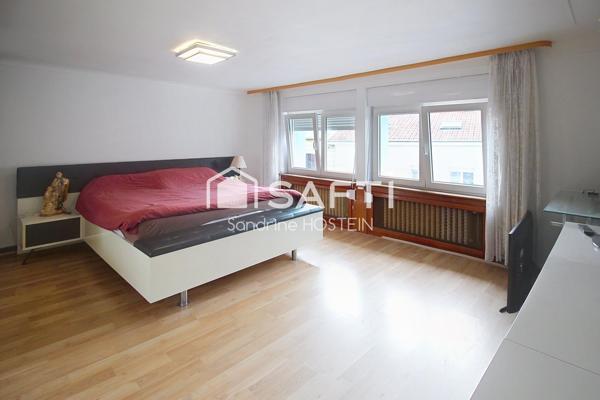 Grand garage 2 voitures de 67m2!