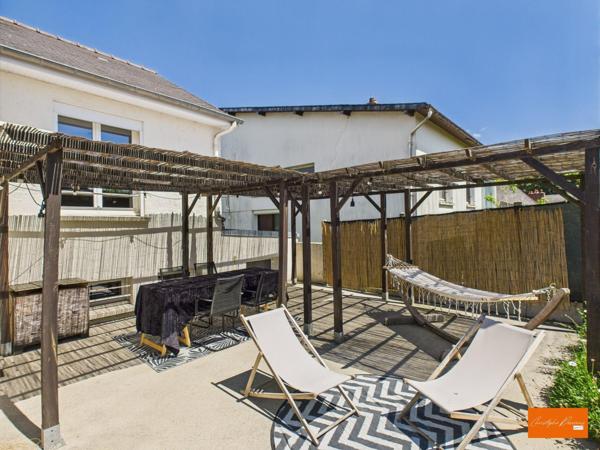 MAISON FAMILIALE DE 160 M² EN PLEIN CENTRE-VILLE DE MAYENNE