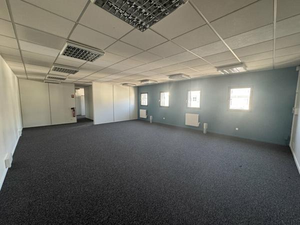 TOURS HYPER CENTRE BUREAUX A VENDRE DE 78 M² 1 PARKING