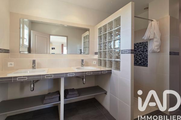 Maison à vendre 12 pièces 348 m² Beaucaire