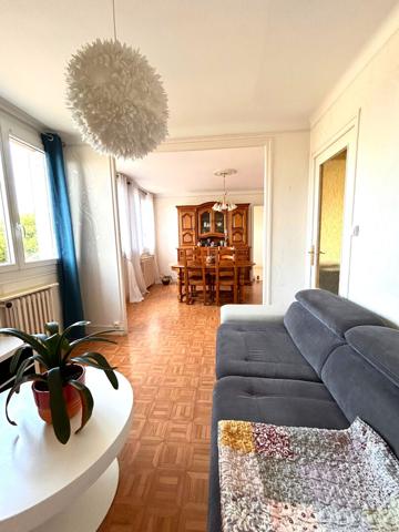 Appartement Aurillac proche gare 4 pièce(s) 68.54 m2 , Aurillac