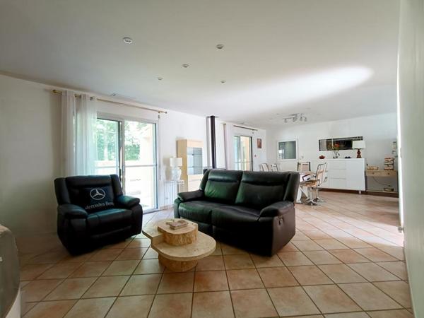 Maison Sainte Livrade Sur Lot 6 pièce(s) 165 m2