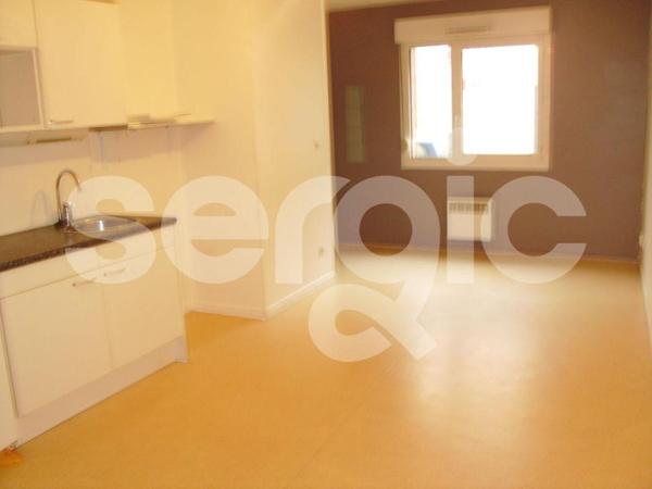 Location 1 Pieces 35 59800 Lille 15 0601 01 0031