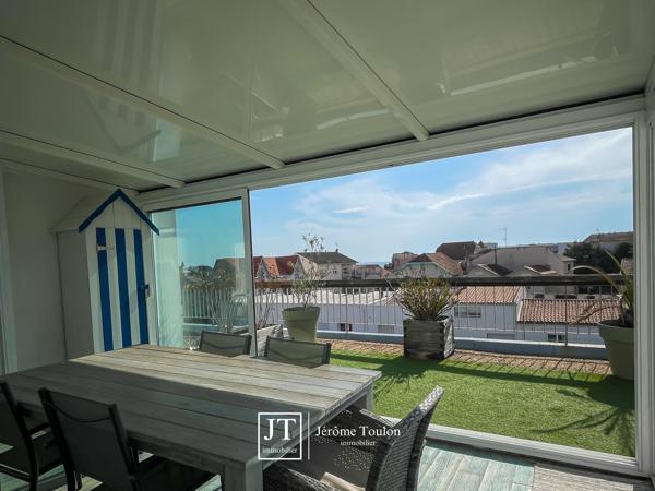 Appartement
                                                                                                                                                                                                                                                                                                                        3 pièce(s)                                                                                                                                                                                                          2 chambre(s)                                                                                                                                                                                                          67  m²