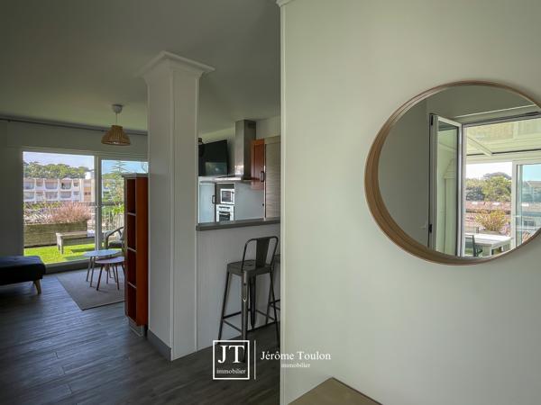 Appartement
                                                                                                                                                                                                                                                                                                                        3 pièce(s)                                                                                                                                                                                                          2 chambre(s)                                                                                                                                                                                                          67  m²