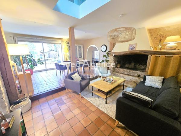 Maison à AUNEAU, 28700 - 6 pièces 176m²